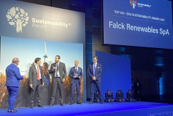 <p>Enrico Falck, Chairman of Falck Renewables S.p.A., receives Top 100 – ESG Sustainability Award 2021 prize</p> (photo: )