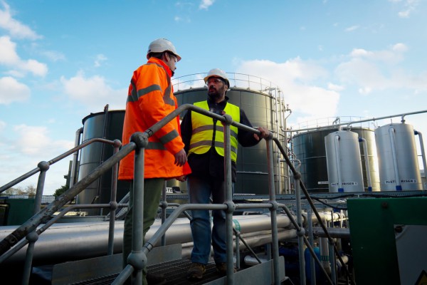 <p>Bisviridi and Alfa Laval's partnership triumphs with a patented anaerobic digestion process for oil extraction, utilizing the Alfa Laval Prodec Oil Plus decanter.</p>